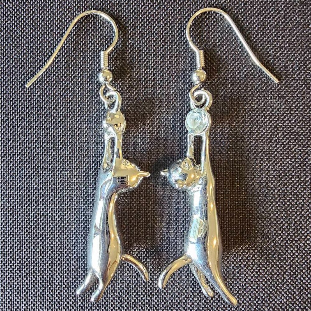 Cat Earrings 18K White Gold Plated With Rhinestone